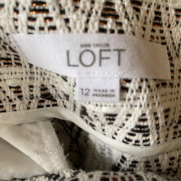 Loft Pattern Textured Riviera Shorts - Picture 4 of 4